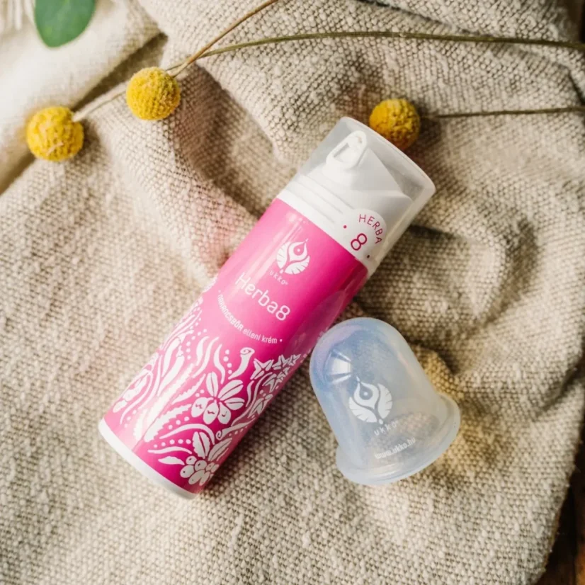 UKKO Herba8 krém proti celulitidě s masážní baňkou pro zpevnění a vyhlazení pokožky