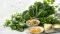 Zdroje vitamínu K1 a K2 v strave – zelenina, vajcia a fermentované potraviny