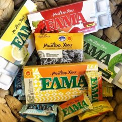 Různé druhy žvýkaček ELMA s chioskou mastichou – mátová, citronová, jahodová, klasická a v prášku